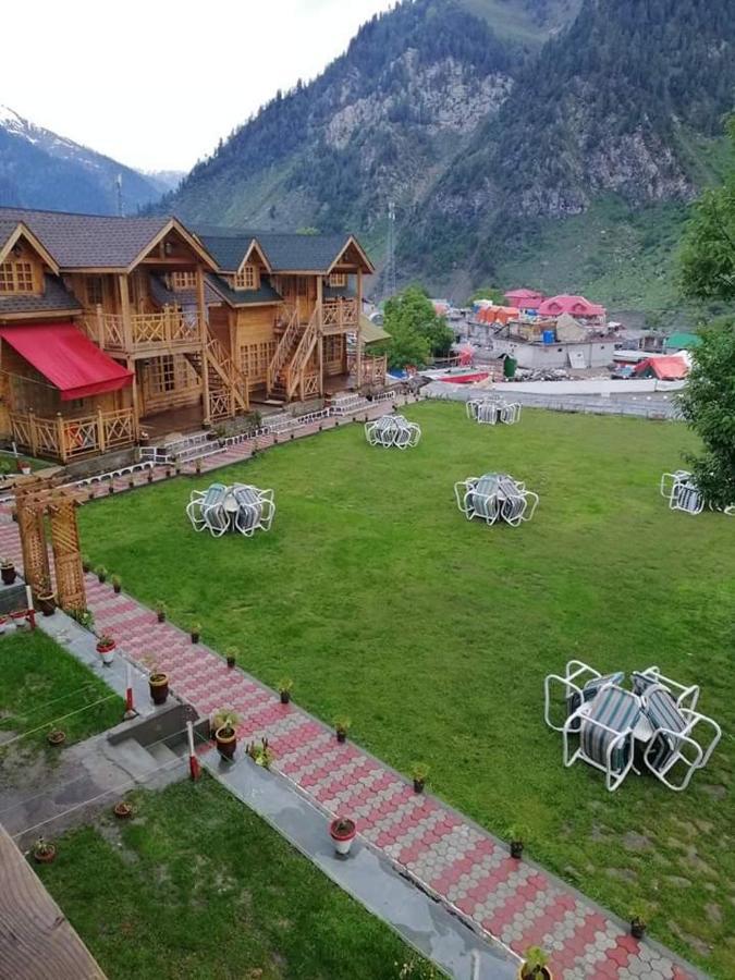 Swiss Wood Cottages 나란 외부 사진