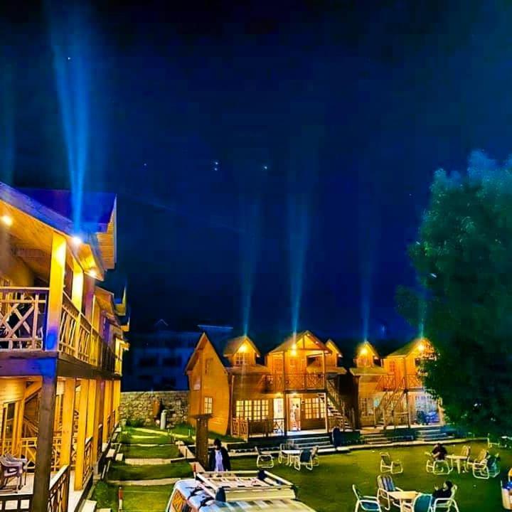Swiss Wood Cottages 나란 외부 사진