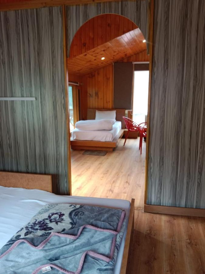 Swiss Wood Cottages 나란 외부 사진
